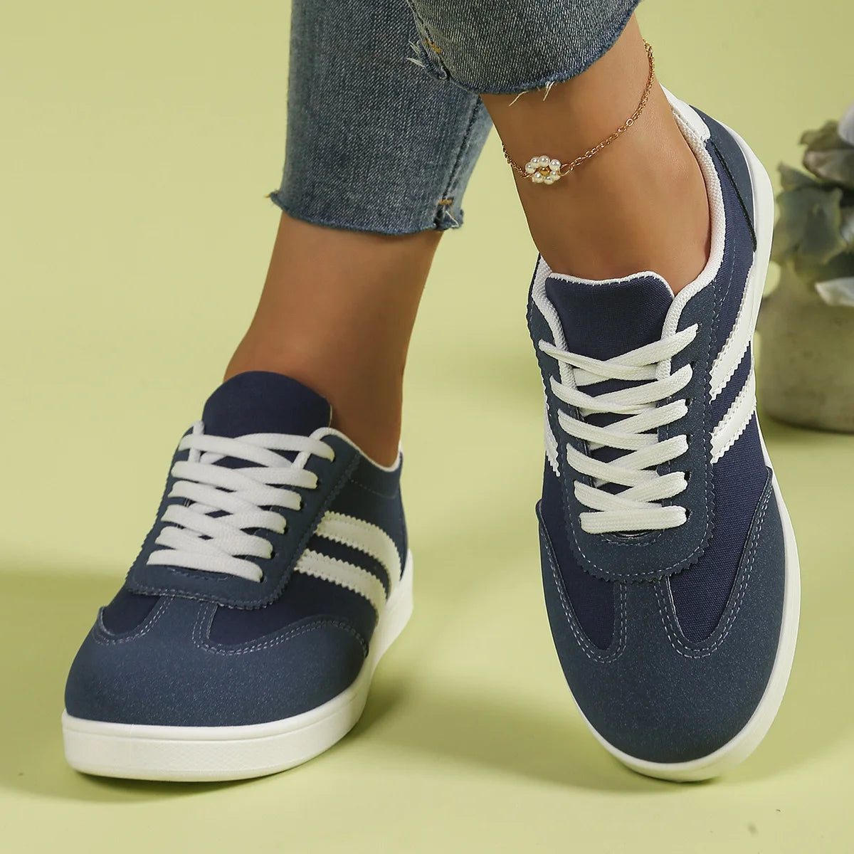 2026 Summer Athletic Shoes for Women Running Lightweight Lace-up Training Sneakers Women Size 43 Flat Sports Chaussures Femme