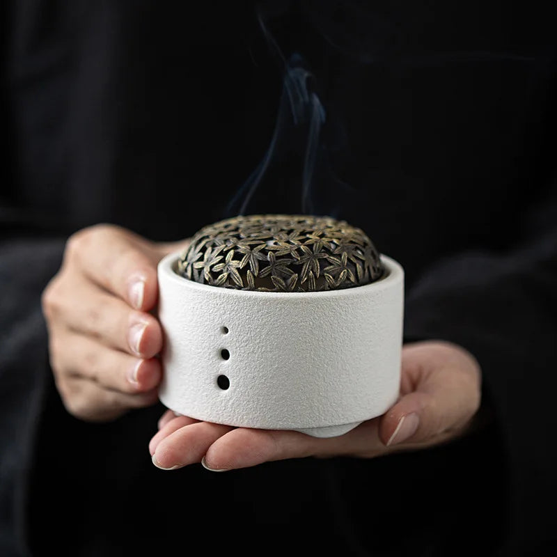 Creative ceramic incense pedestal - Home indoor deodorizing incense burner - Aromatherapy yoga atmosphere plate incense burner